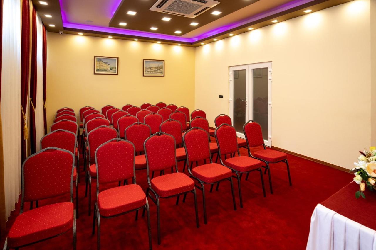 Boutique Hotel Golden Star Tuzla Buitenkant foto