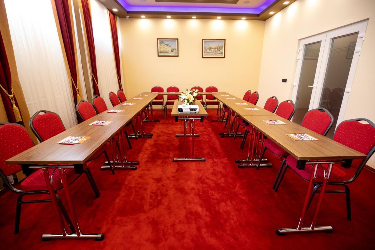 Boutique Hotel Golden Star Tuzla Buitenkant foto