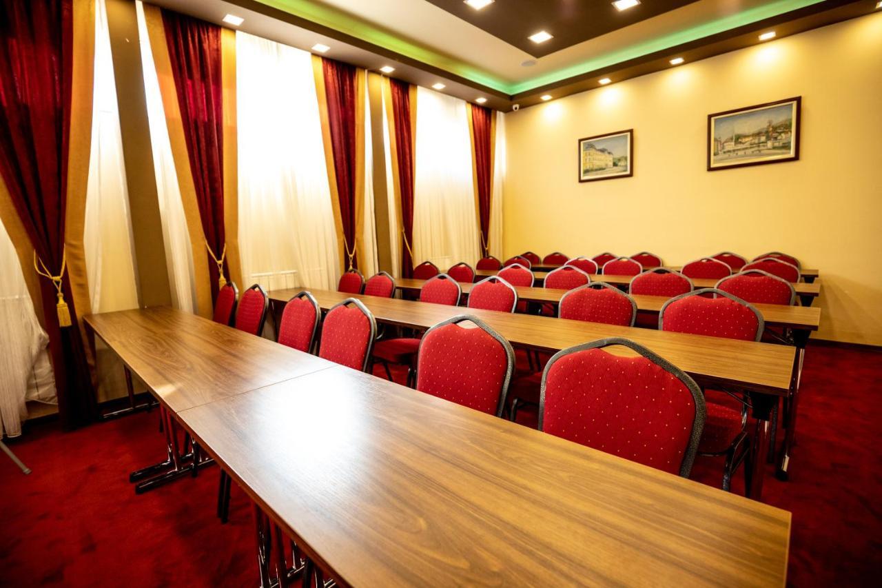 Boutique Hotel Golden Star Tuzla Buitenkant foto